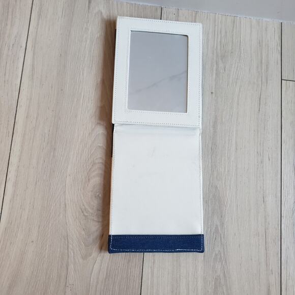 TM Universal Studios Japan Minions Folding Mirror Denim Beige Travel Make Up - Picture 5 of 10